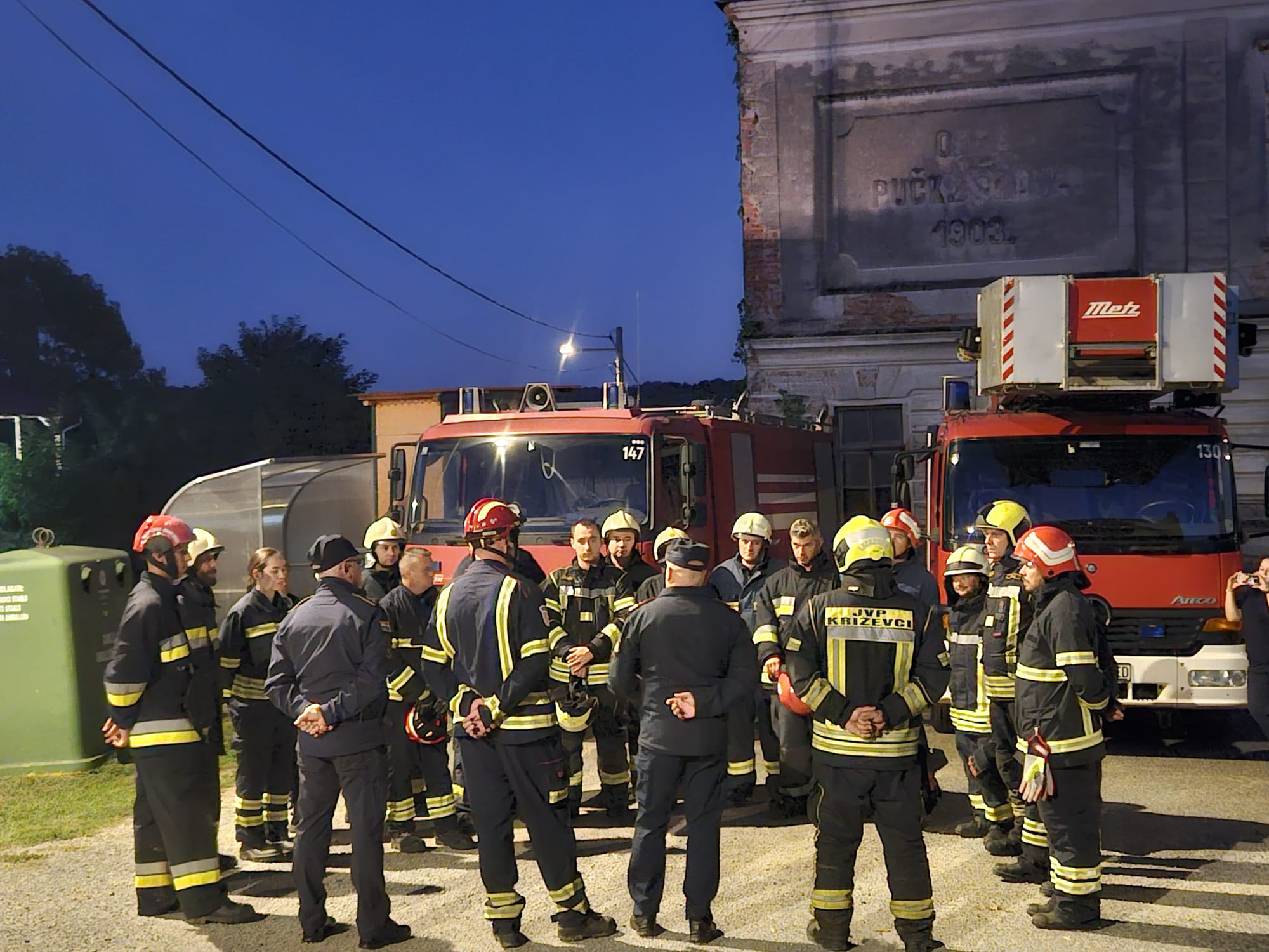 Sedam vatrogasnih postrojbi provjerilo spremnost na vježbi u Đurđicu