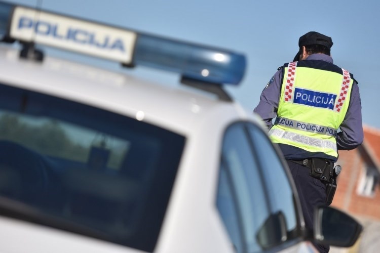 Policija traži očevice prometne nesreće u Križevcima